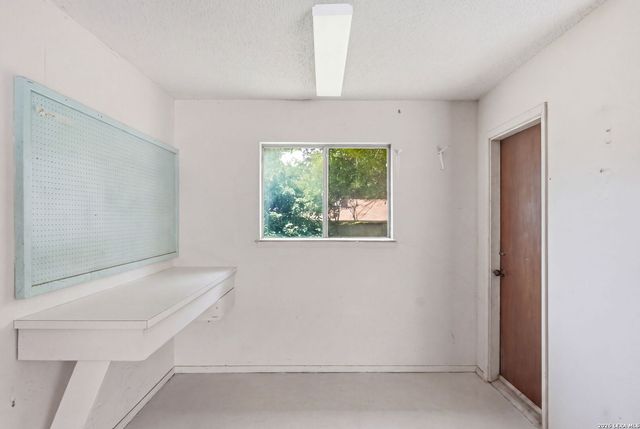 6310 Spindrift, Windcrest, TX 78239