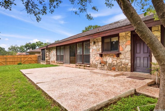 6310 Spindrift, Windcrest, TX 78239