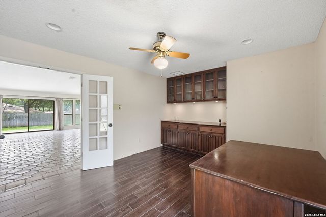 6310 Spindrift, Windcrest, TX 78239