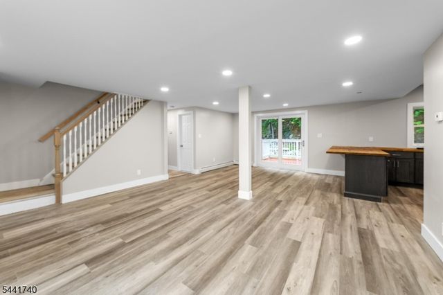 557 Burnt Meadow Rd, West Milford Twp., NJ 07421