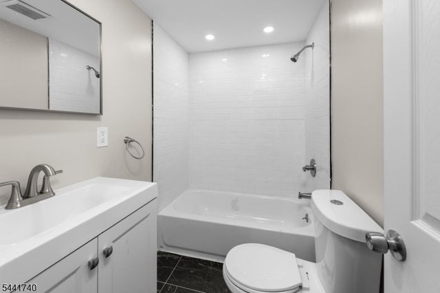 557 Burnt Meadow Rd, West Milford Twp., NJ 07421