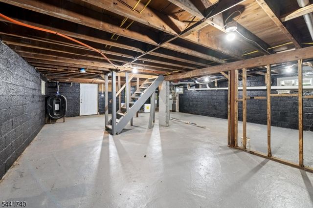 557 Burnt Meadow Rd, West Milford Twp., NJ 07421
