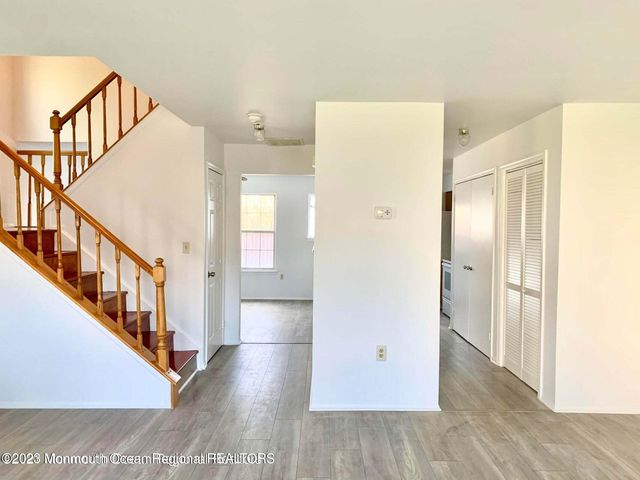 14 Delikat Lane, Sayreville, NJ 08872