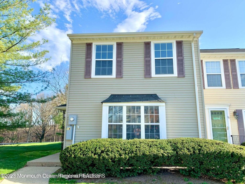 14 Delikat Lane, Sayreville, NJ 08872