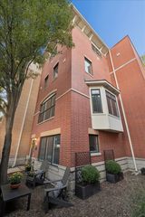 1192 Clarence Avenue 18, Oak Park, IL 60304