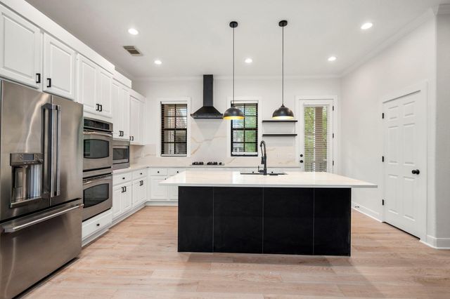 11 History Row, The Woodlands, TX 77380