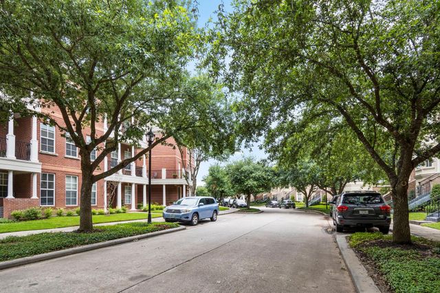11 History Row, The Woodlands, TX 77380