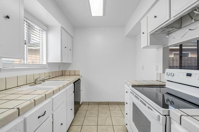 4376 W Cardiff Avenue, Fresno, CA 93722