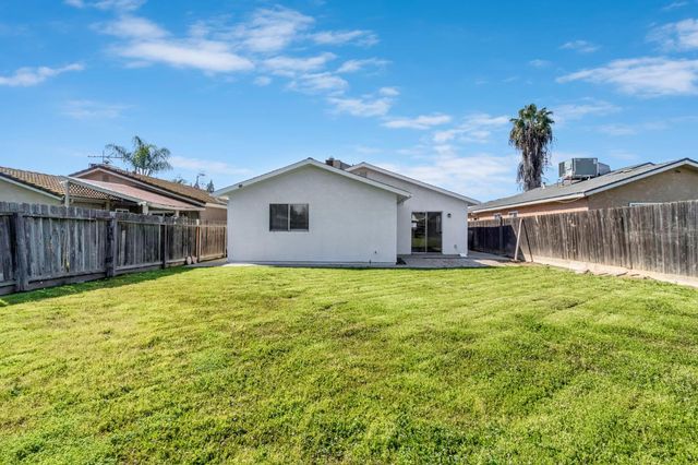 4376 W Cardiff Avenue, Fresno, CA 93722