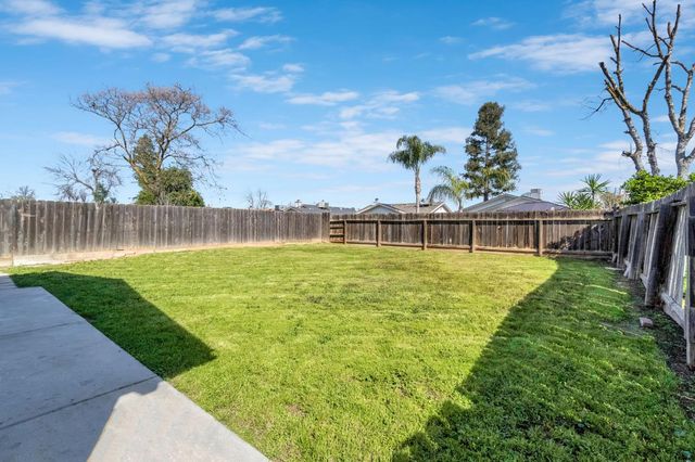 4376 W Cardiff Avenue, Fresno, CA 93722