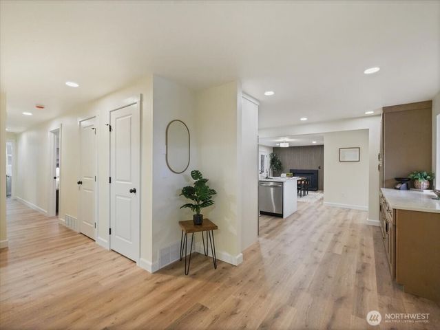 5031 98th Street SW, Mukilteo, WA 98275