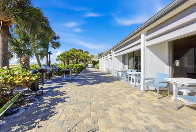 1200 E PEPPERTREE LANE 307, Sarasota, FL 34242