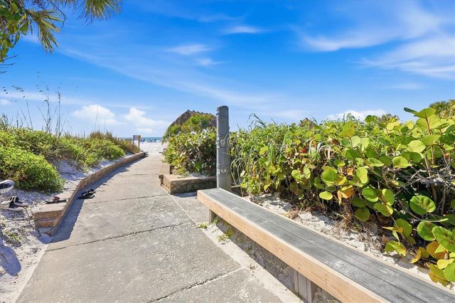 1200 E PEPPERTREE LANE 307, Sarasota, FL 34242