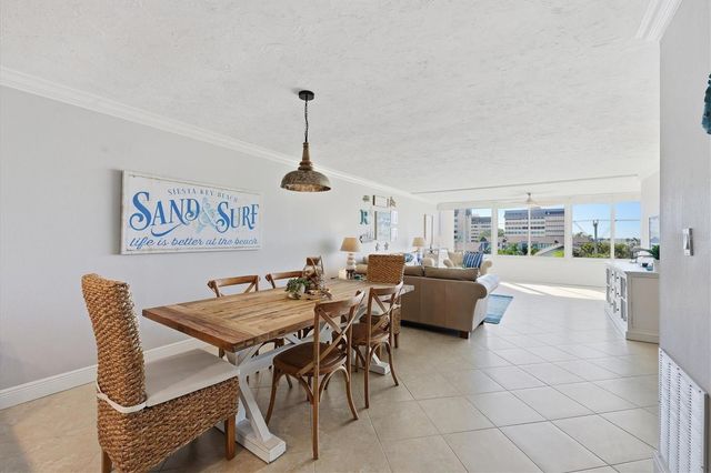 1200 E PEPPERTREE LANE 307, Sarasota, FL 34242