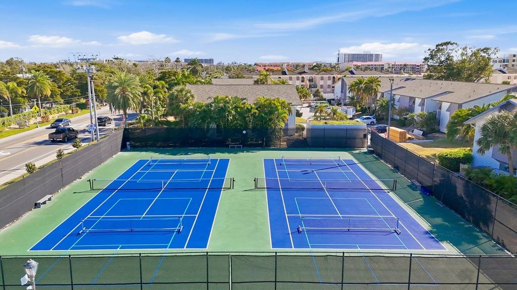 Image 44 of property listing at 1200 E PEPPERTREE LANE 307, Sarasota, FL 34242