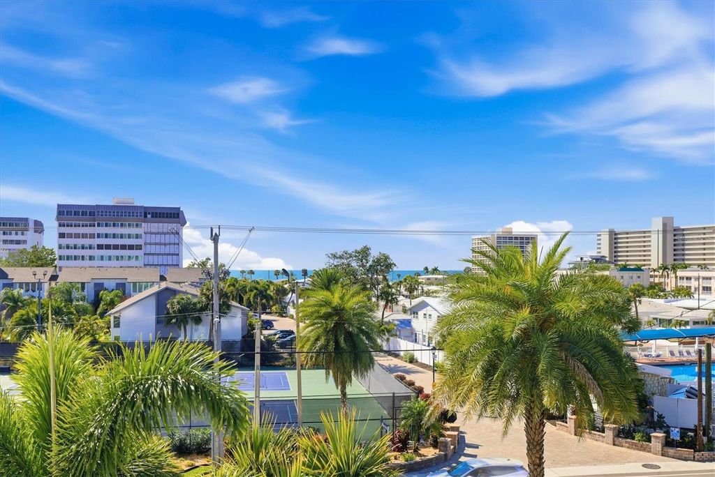 Image 45 of property listing at 1200 E PEPPERTREE LANE 307, Sarasota, FL 34242