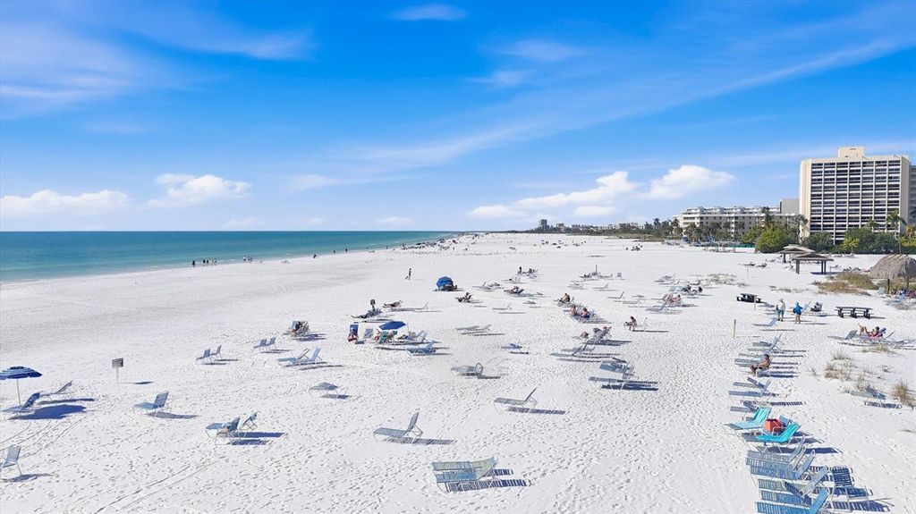 Image 52 of property listing at 1200 E PEPPERTREE LANE 307, Sarasota, FL 34242