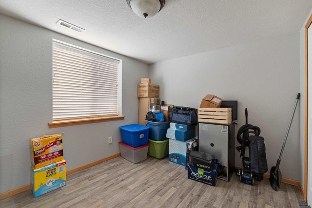 7230 CASTLEWOOD DR, Summerset, SD 57718