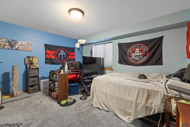 7230 CASTLEWOOD DR, Summerset, SD 57718