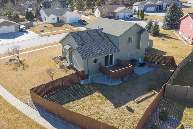 7230 CASTLEWOOD DR, Summerset, SD 57718