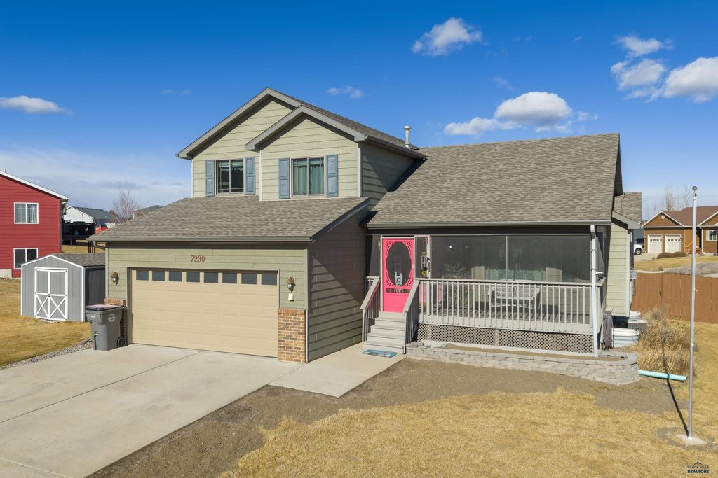 7230 CASTLEWOOD DR, Summerset, SD 57718