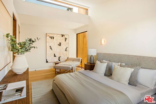 12736 Dewey Street, Los Angeles, CA 90066