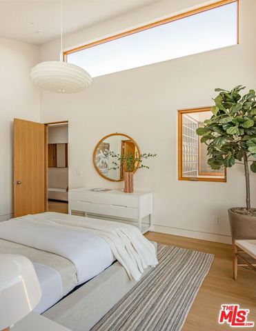 12736 Dewey Street, Los Angeles, CA 90066