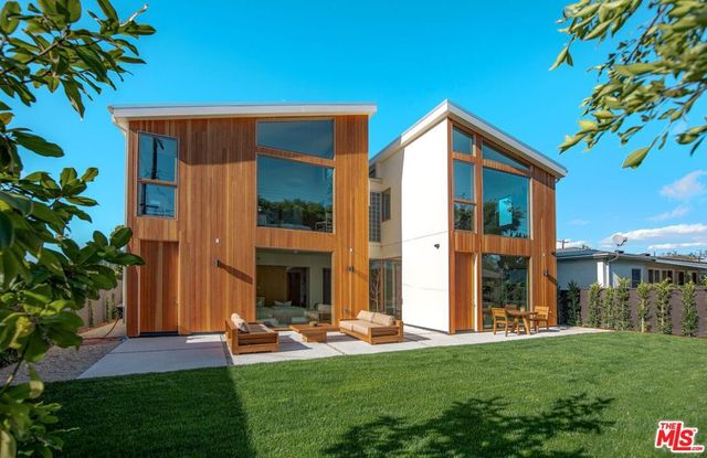 12736 Dewey Street, Los Angeles, CA 90066