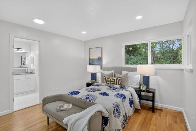 350 350 Elysian Fields Dr, Oakland, CA 94605