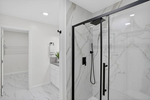 350 350 Elysian Fields Dr, Oakland, CA 94605