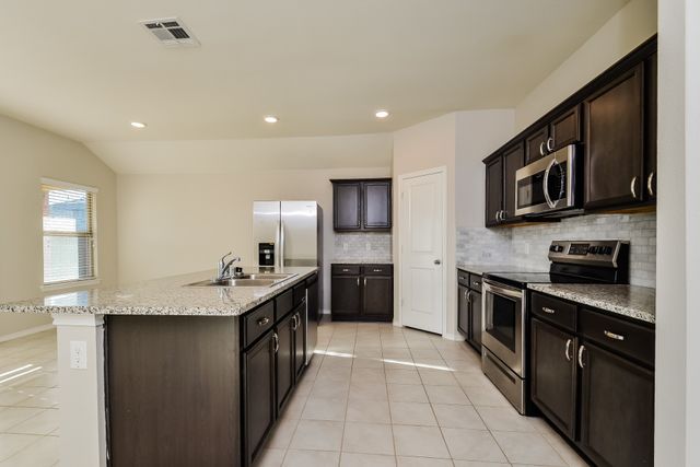 1218 Meadow Creek Drive, Princeton, TX 75407