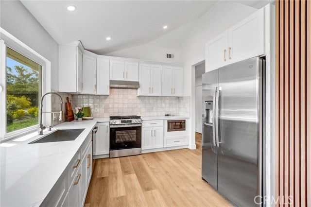 2 Featherwood, Irvine, CA 92612