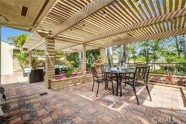2 Featherwood, Irvine, CA 92612