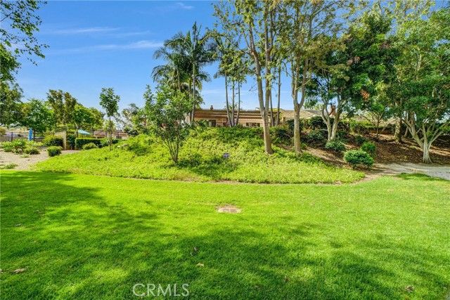 2 Featherwood, Irvine, CA 92612