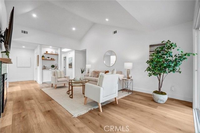 2 Featherwood, Irvine, CA 92612