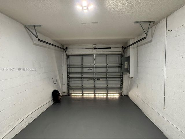 973 Imperial Lake Rd 973, West Palm Beach, FL 33413