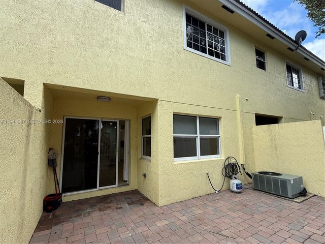 973 Imperial Lake Rd 973, West Palm Beach, FL 33413
