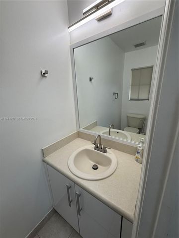 973 Imperial Lake Rd 973, West Palm Beach, FL 33413