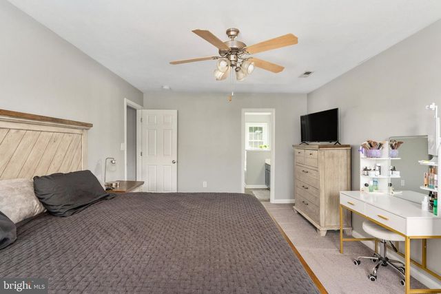 8337 REAGAN DR, King George, VA 22485