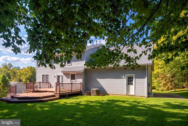 8337 REAGAN DR, King George, VA 22485
