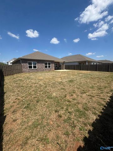 152 Cherry Laurel Drive, Hazel Green, AL 35750