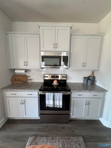 152 Cherry Laurel Drive, Hazel Green, AL 35750