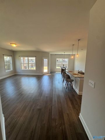 152 Cherry Laurel Drive, Hazel Green, AL 35750