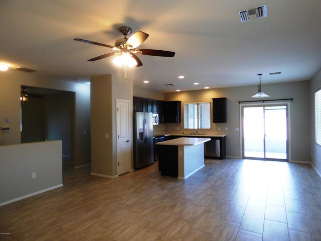 12898 N Sabal Palm Way, Marana, AZ 85653