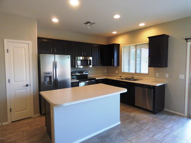 12898 N Sabal Palm Way, Marana, AZ 85653