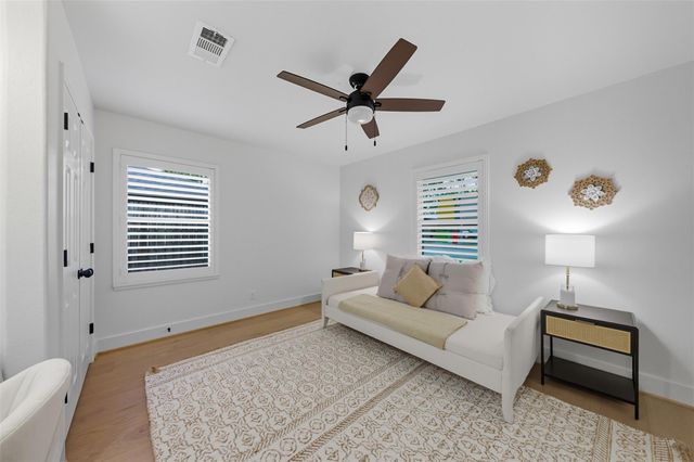 2210 Wakefield Drive, Houston, TX 77018