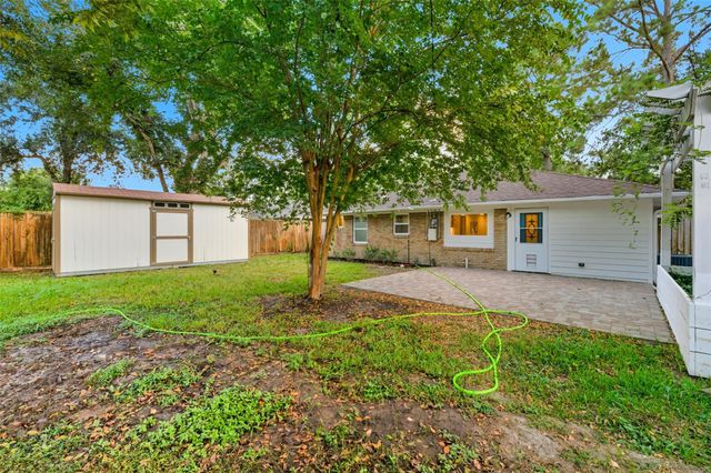 2210 Wakefield Drive, Houston, TX 77018