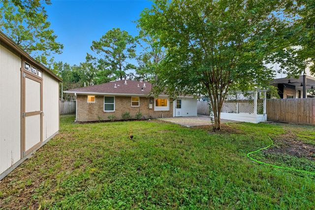 2210 Wakefield Drive, Houston, TX 77018