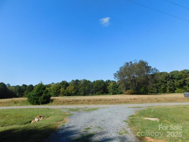 7039 Abner Road, Troy, NC 27371