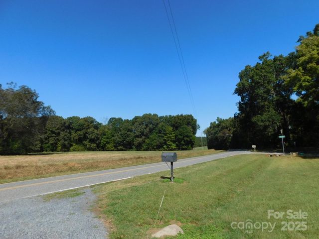 7039 Abner Road, Troy, NC 27371